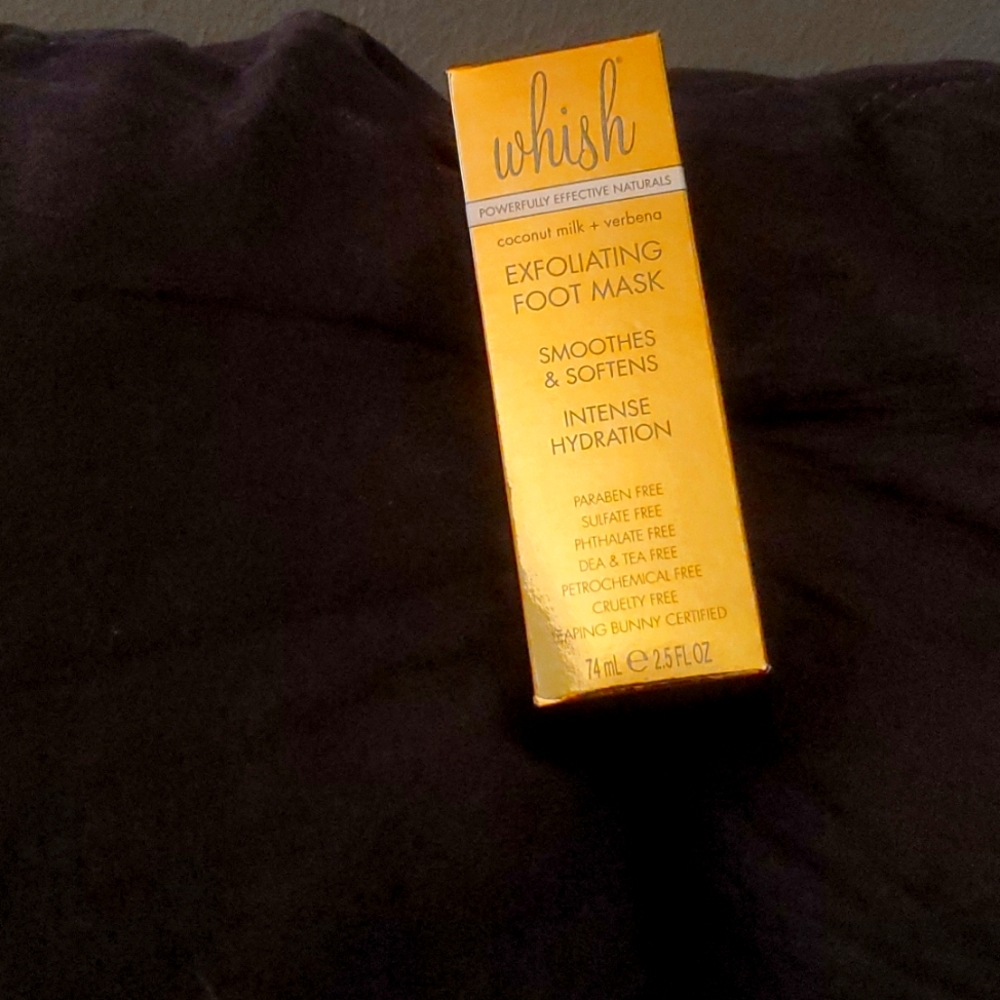 Whish Exfoliating foot mask, brand new